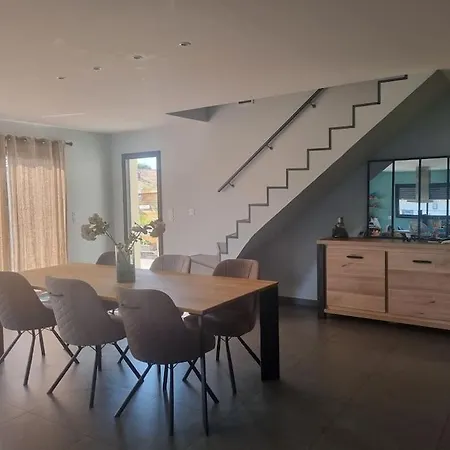 מלון Moderne Climatisee Avec Piscine Chauffee לה טיש